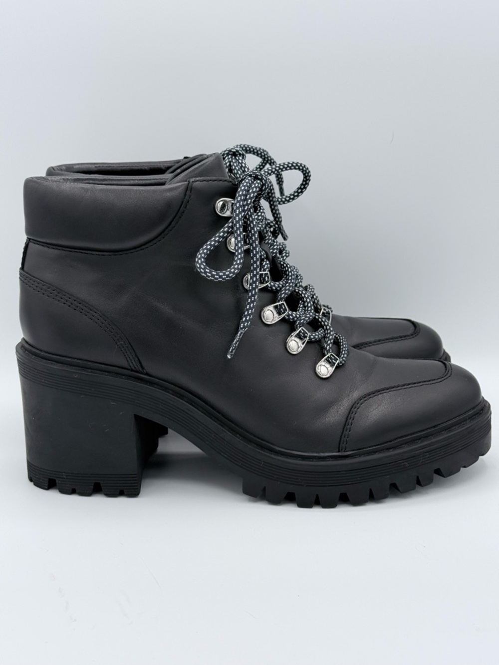 Marc Fisher LTD MLWALDO Black Lace-Up Hiker Ankle Boot Women's Size 9 - Picture 1 of 9